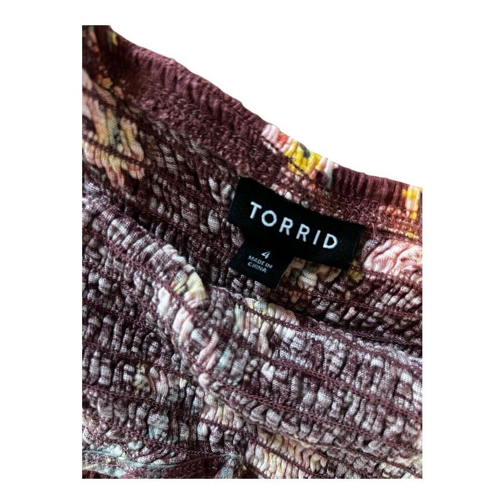 Torrid Smocked Babydoll Cami Floral Tank Burgundy Size 4 (4X) - Picture 2 of 3